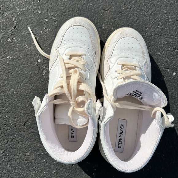 Steve Madden White Leather Hightop Sneakers - Picture 5 of 5